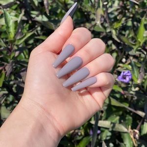 Press on nails by Julienailspress